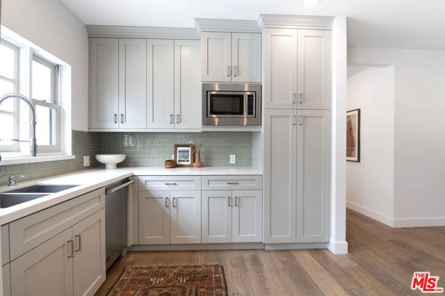 921 S Sierra Bonita Avenue, Los Angeles, CA 90036