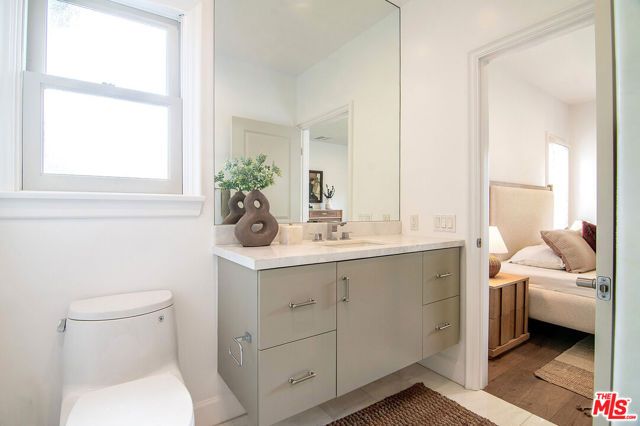 921 S Sierra Bonita Avenue, Los Angeles, CA 90036