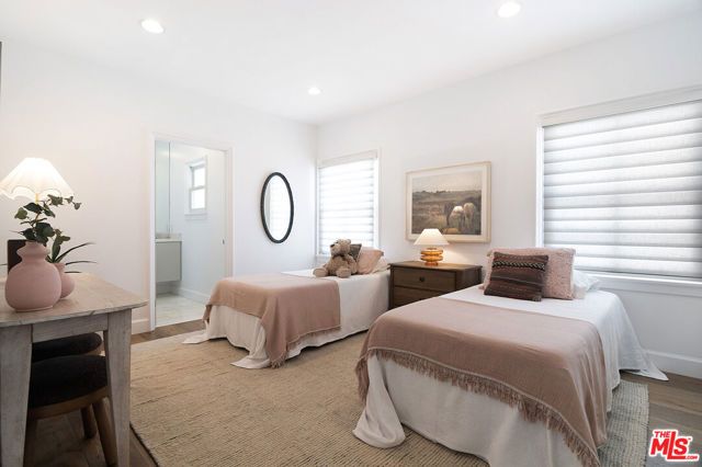 921 S Sierra Bonita Avenue, Los Angeles, CA 90036