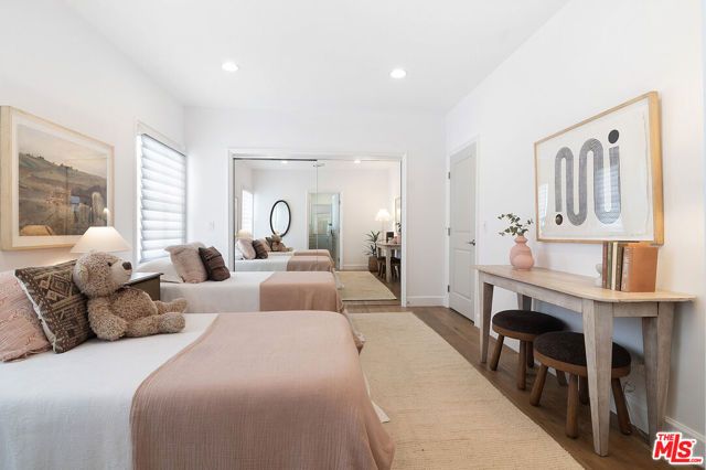 921 S Sierra Bonita Avenue, Los Angeles, CA 90036