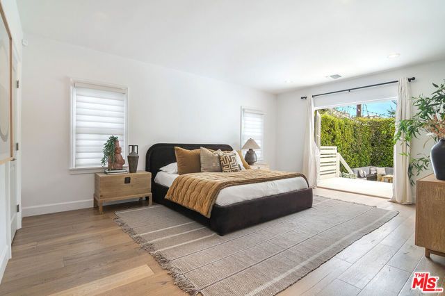921 S Sierra Bonita Avenue, Los Angeles, CA 90036