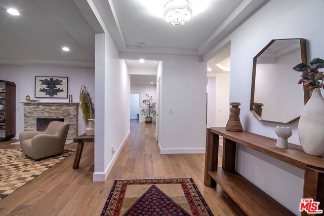 921 S Sierra Bonita Avenue, Los Angeles, CA 90036