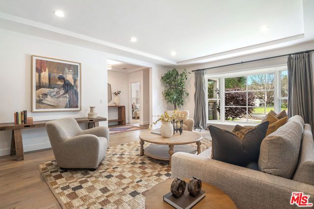 921 S Sierra Bonita Avenue, Los Angeles, CA 90036