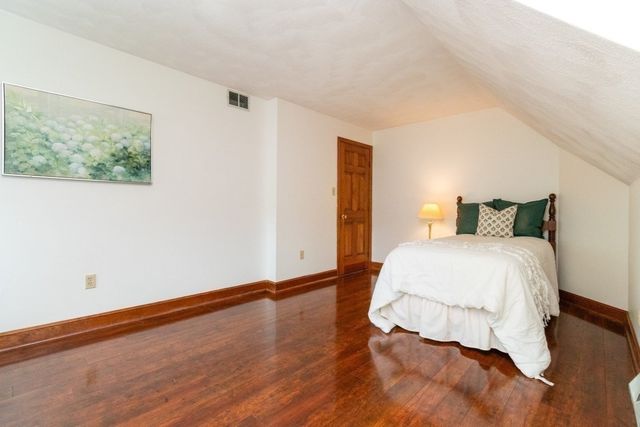 2 Mccarthy Dr, Burlington, MA 01803