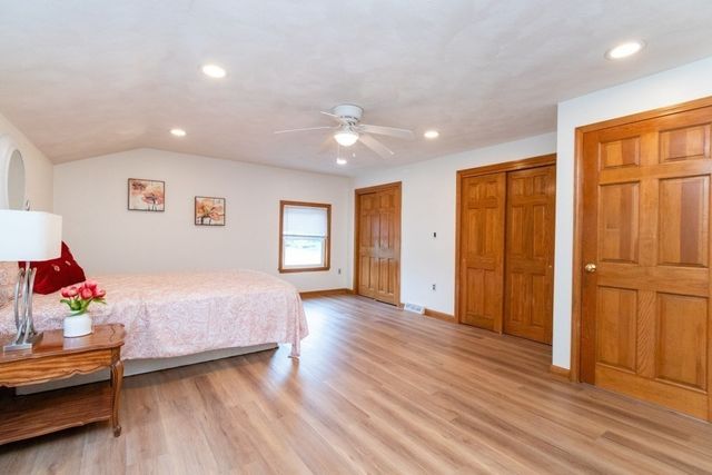 2 Mccarthy Dr, Burlington, MA 01803