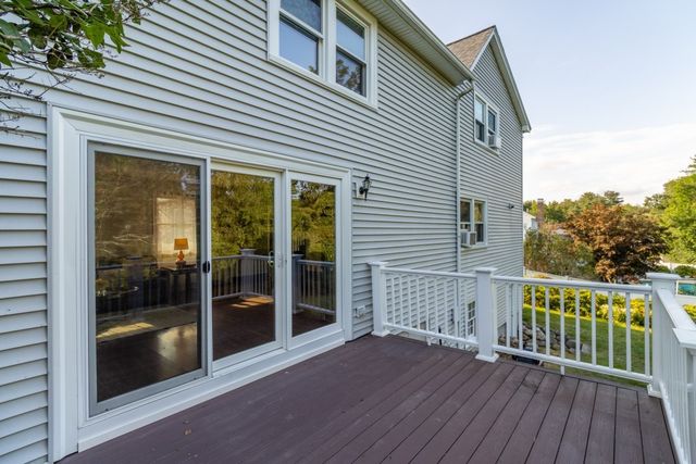 2 Mccarthy Dr, Burlington, MA 01803