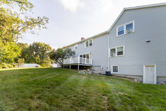 2 Mccarthy Dr, Burlington, MA 01803