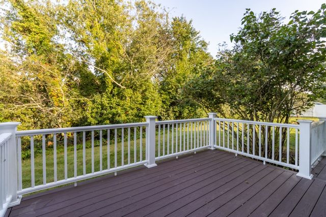 2 Mccarthy Dr, Burlington, MA 01803