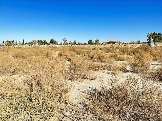 11975 Primavera Road, Pinon Hills, CA 92372