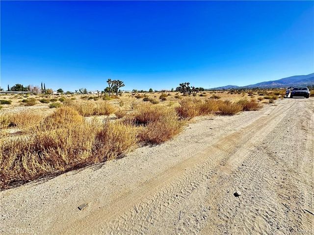 11975 Primavera Road, Pinon Hills, CA 92372