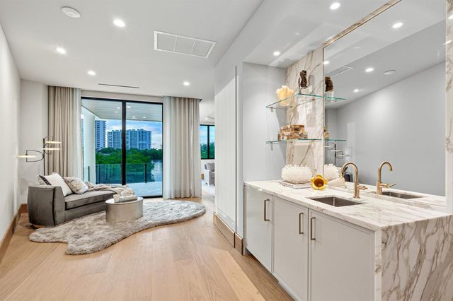 4080 Ibis Point Circle, Boca Raton, FL 33431