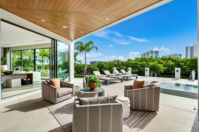 4080 Ibis Point Circle, Boca Raton, FL 33431