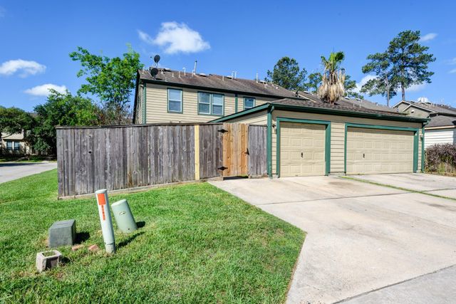 23618 Wildwood Green Way, Spring, TX 77373