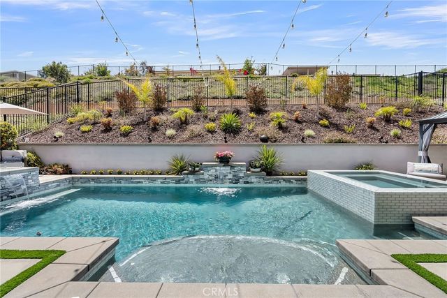 2760 Chad Zeller Lane, Corona, CA 92882