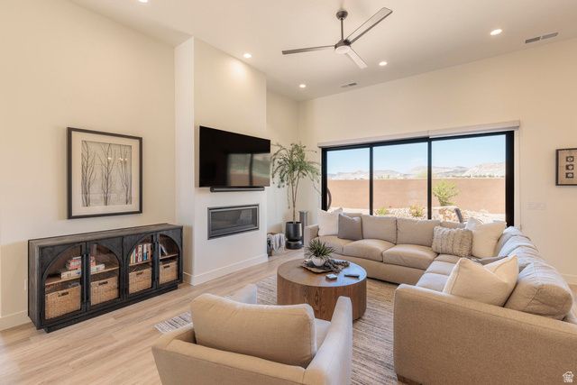 1206 W DOONBEG CT, St. George, UT 84770