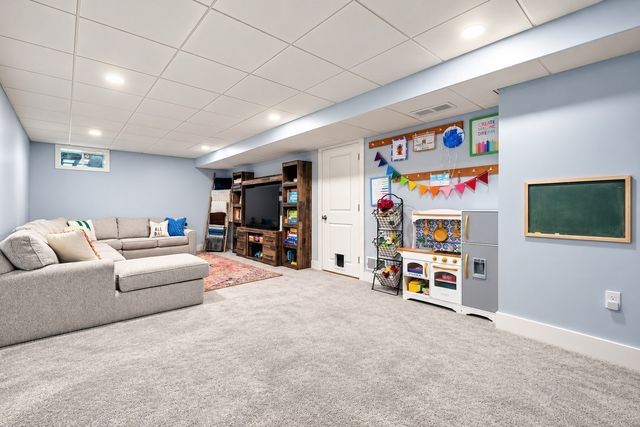 4 O'reilly Lane, Foxboro, MA 02035