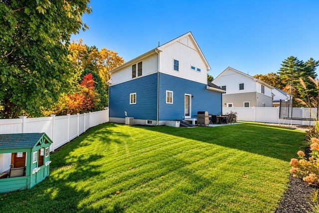 4 O'reilly Lane, Foxboro, MA 02035