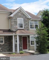 51 LOWER RIDGEVIEW CIR E, East Stroudsburg, PA 18302