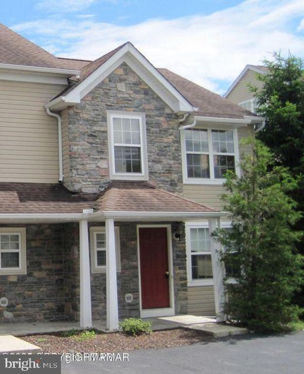 51 LOWER RIDGEVIEW CIR E, East Stroudsburg, PA 18302