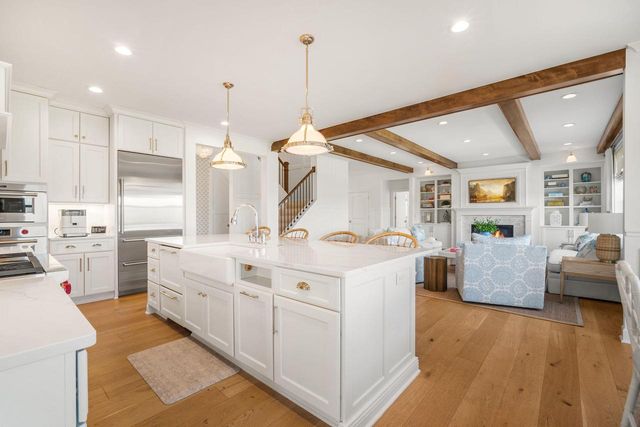 N41W23622 Century Farm ROAD, Pewaukee, WI 53072