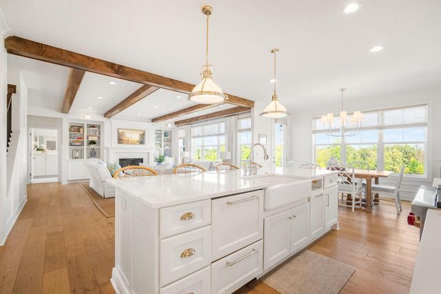 N41W23622 Century Farm ROAD, Pewaukee, WI 53072
