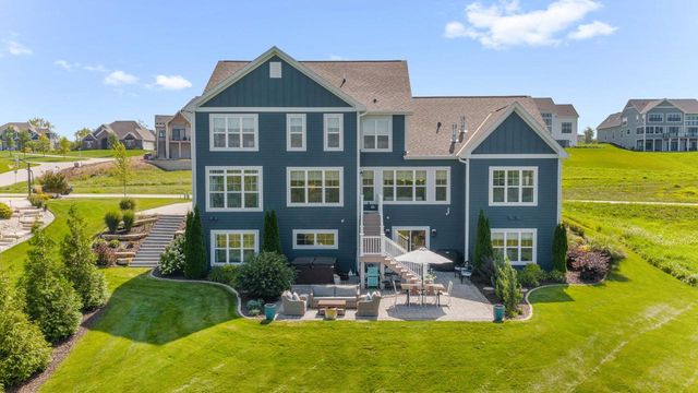 N41W23622 Century Farm ROAD, Pewaukee, WI 53072