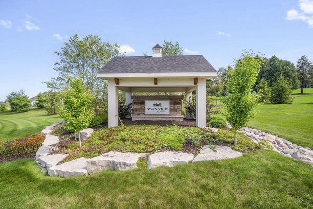 N41W23622 Century Farm ROAD, Pewaukee, WI 53072