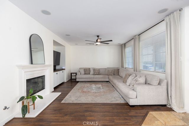 63 Volta Del Tintori, Lake Elsinore, CA 92532