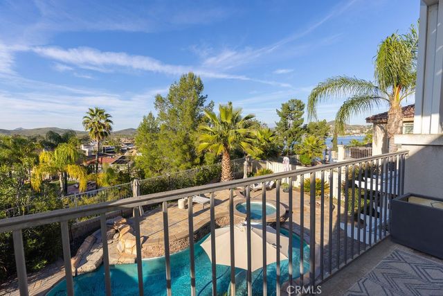 63 Volta Del Tintori, Lake Elsinore, CA 92532
