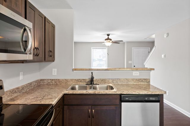 276 Smithson Ln Unit D, Clarksville, TN 37040