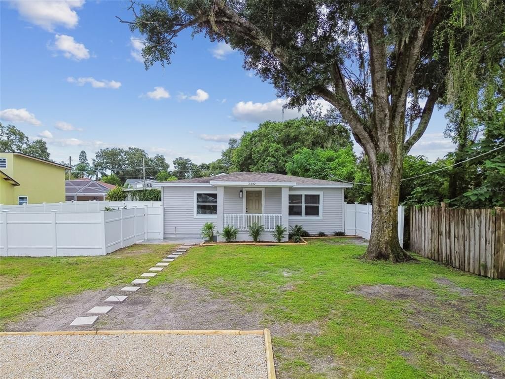 2302 W IDLEWILD AVENUE, Tampa, FL 33603