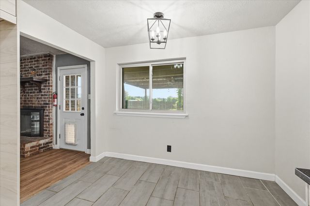 641 Deborah Court, Burleson, TX 76028