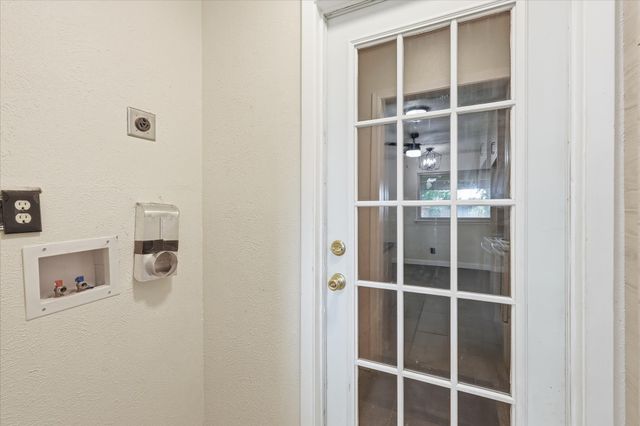 641 Deborah Court, Burleson, TX 76028
