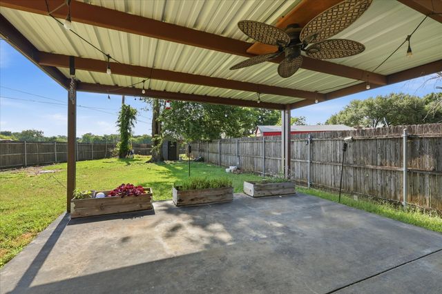 641 Deborah Court, Burleson, TX 76028