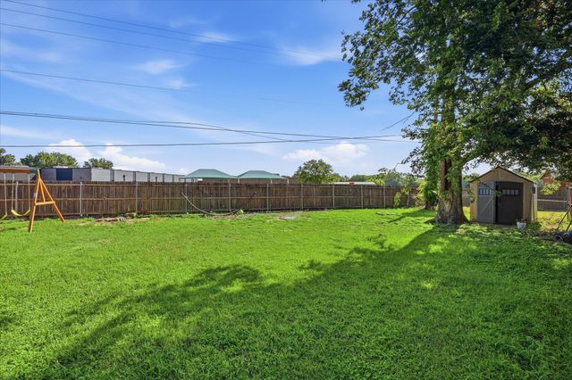 641 Deborah Court, Burleson, TX 76028