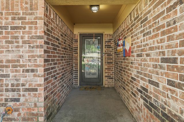 641 Deborah Court, Burleson, TX 76028