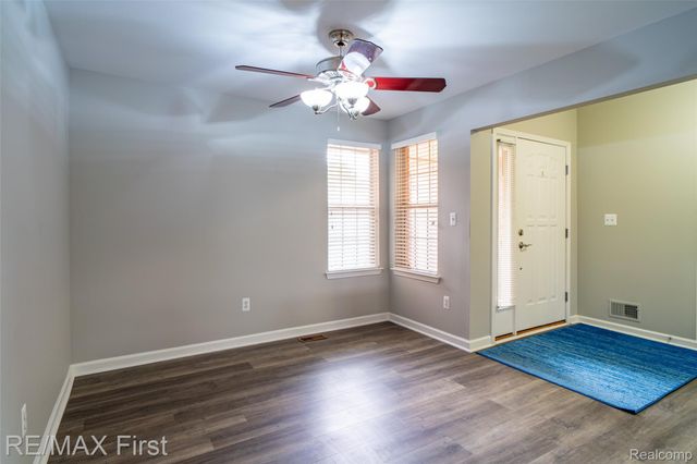 17197 Averhill Boulevard, Macomb Township, MI 48042
