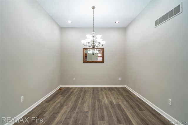 17197 Averhill Boulevard, Macomb Township, MI 48042