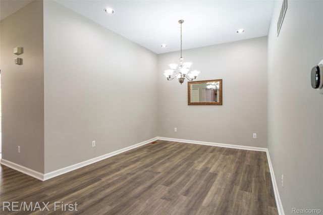 17197 Averhill Boulevard, Macomb Township, MI 48042
