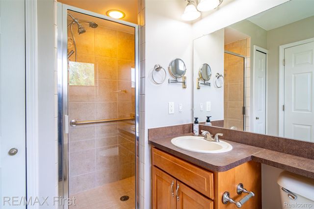 17197 Averhill Boulevard, Macomb Township, MI 48042