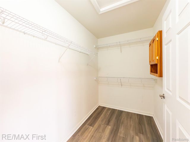 17197 Averhill Boulevard, Macomb Township, MI 48042