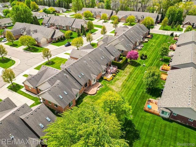 17197 Averhill Boulevard, Macomb Township, MI 48042