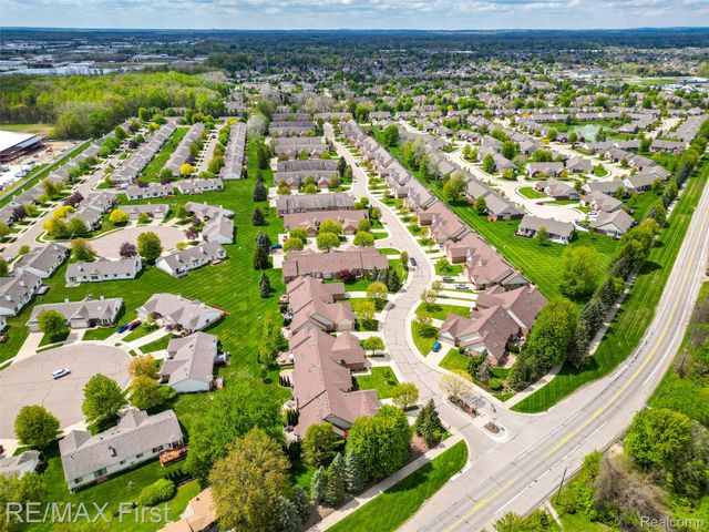 17197 Averhill Boulevard, Macomb Township, MI 48042