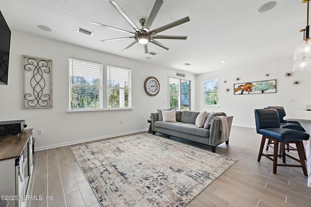 2616 WINDSOR LAKES Way, Green Cove Springs, FL 32043