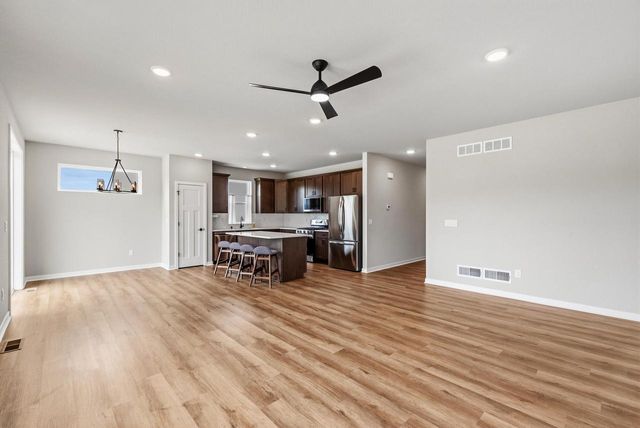 N161W21868 Daisy DRIVE, Jackson, WI 53037