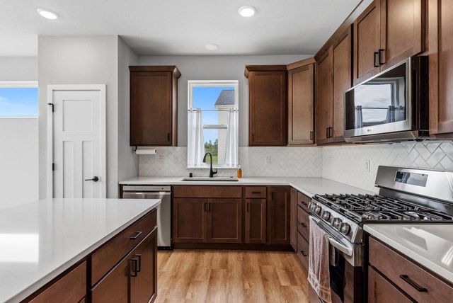 N161W21868 Daisy DRIVE, Jackson, WI 53037