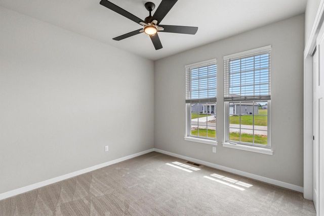 N161W21868 Daisy DRIVE, Jackson, WI 53037