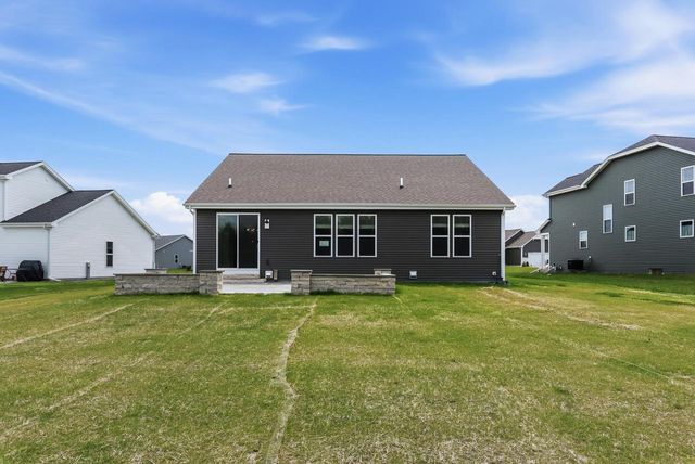 N161W21868 Daisy DRIVE, Jackson, WI 53037