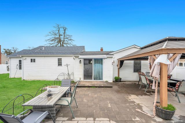 76 Huntington Drive, Mastic Beach, NY 11951