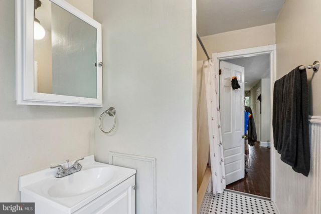 4730 KINGSESSING AVE, Philadelphia, PA 19143